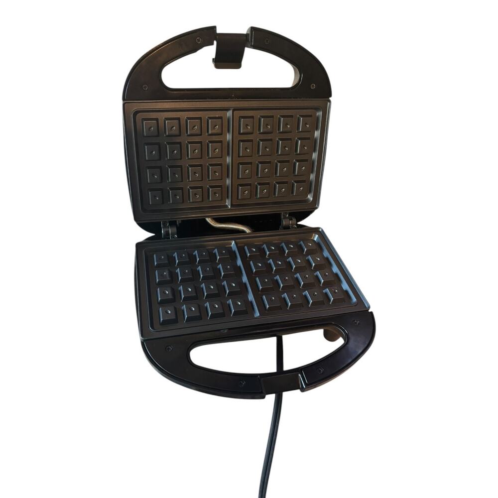 Elite Gourmet Waffle Maker Black